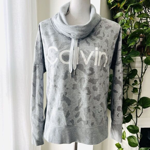 Calvin Klein Tops - Calvin Klein Gray Leopard Print Turtleneck Cropped Sweatshirt Size Small
